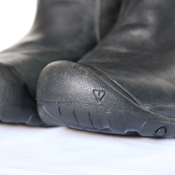 KEEN Silverton Black Leather Tall Winter Waterproof Boots Women's 7.5 Winter - Picture 4 of 13